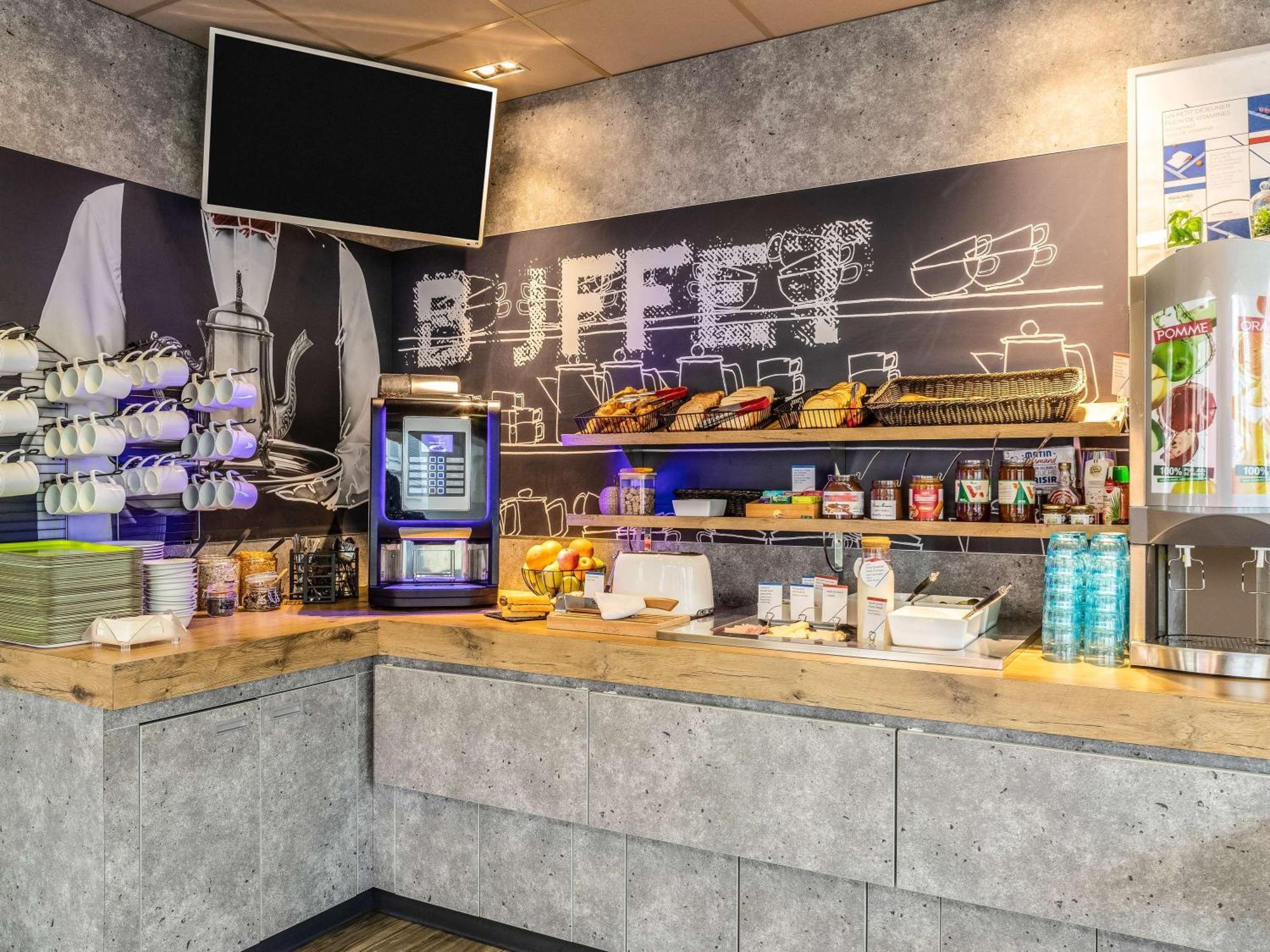 Ibis Budget Compiegne Centre-Ville Kültér fotó